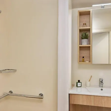 Aparthotel Quality 3*