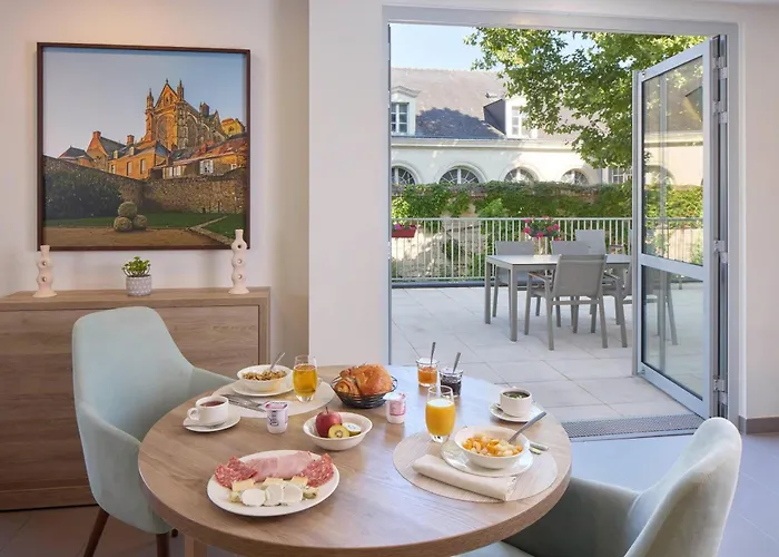 Aparthotel Quality 3*